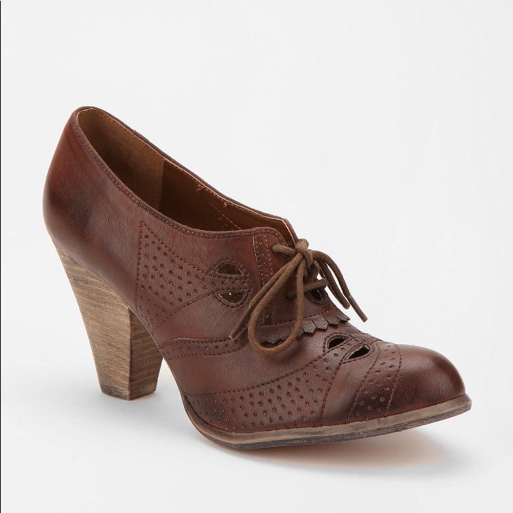 Urban Outfitters 🌷 We Who See High Heeled Oxford